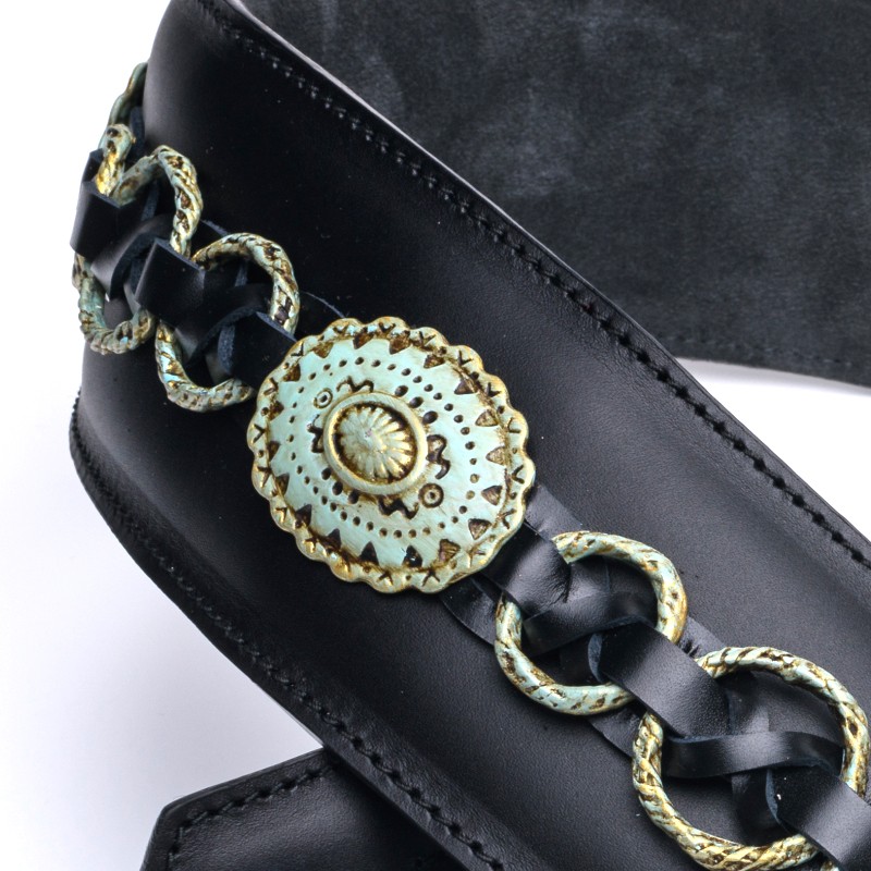 Cherokee Black